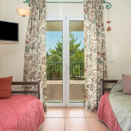 Liofyto Apartman *