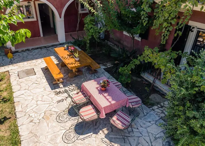 Апартаменты Liofyto Лаганас