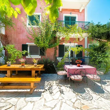 Apartmán Liofyto Laganas